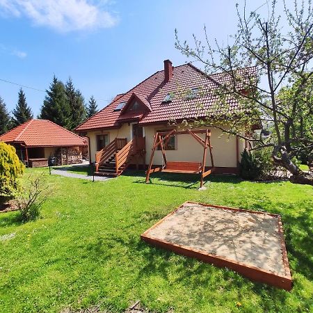 Апартаменты Apartament W Sercu Ustrzyk Устшики-Дольне Экстерьер фото